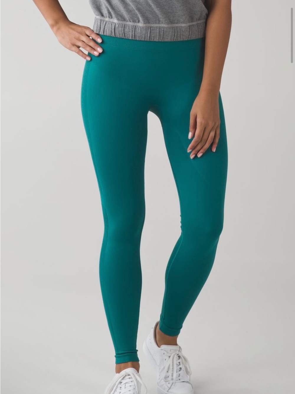 Lululemon Zone in High-Rise Yoga Teal Leggings - 6